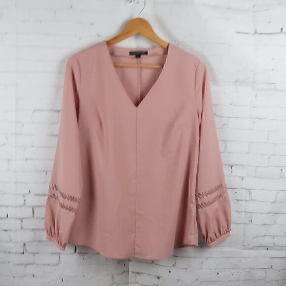 BANANA REPUBLIC DUSTY PINK LONG BISHOP SLEEVE WITH LACE DETAIL V NECK TUNIC TOP - Picture 1 of 9